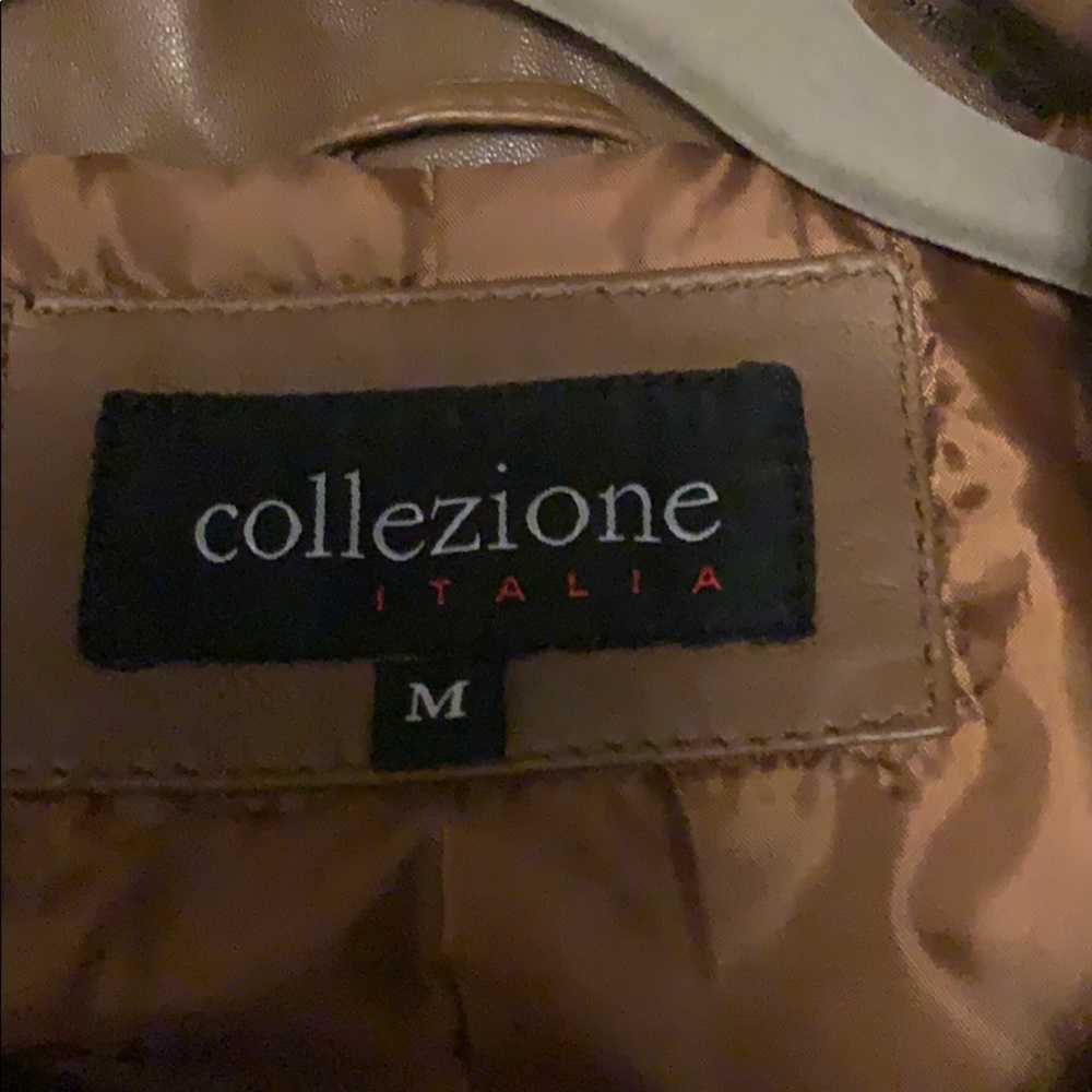 Beautiful Leather Jacket - Picture 2 of 4